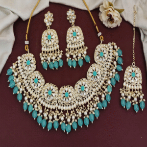 Heavy Kundan Short Necklace Set