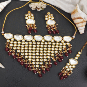 Kundan Stones Short Necklace Set