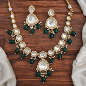Clustered pearl kundan necklace set