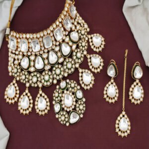 Kundan Stones Choker Style Heavy Kundan Necklace Set