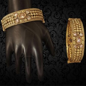 Broad saree design antique bangles