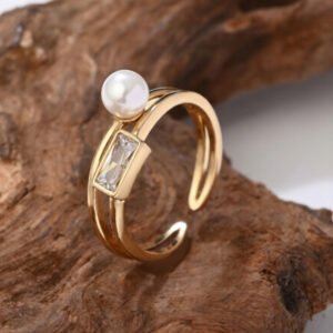 Elegant Pearl and Crystal Fashion Finger Ring